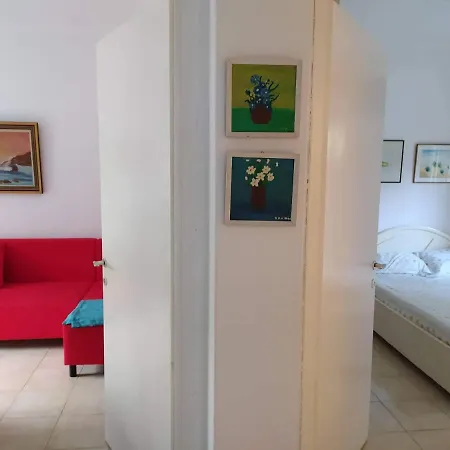 Wonderful And Cozy 50m From The Sea 아파트 네오이 에피바타이