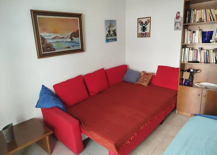 Wonderful And Cozy 50m From The Sea Neo Epivates